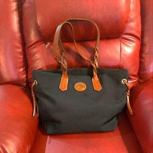 Dooney & Bourke purse